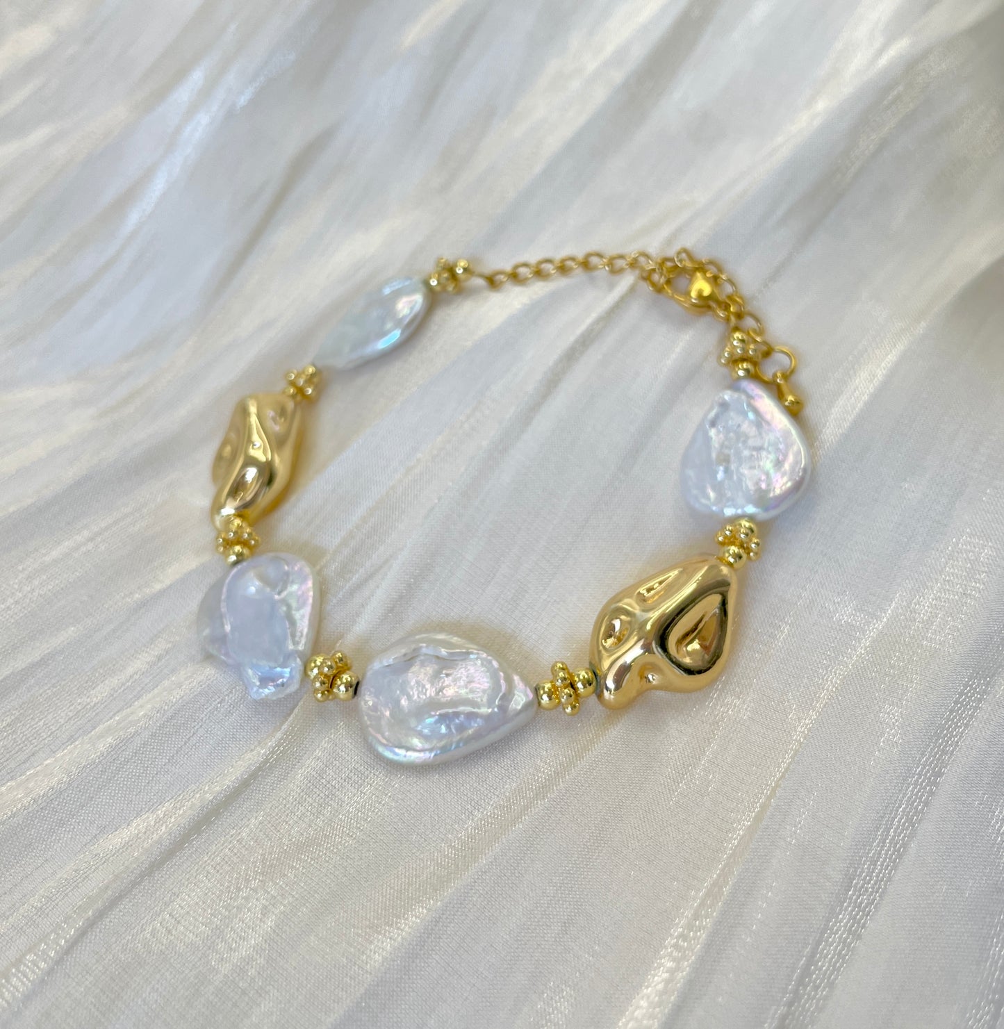 Natural Baroque Pearl & Sculpted Gold-Tone Bracelet