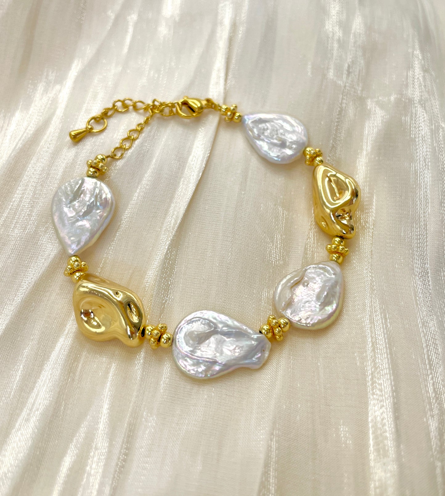 Natural Baroque Pearl & Sculpted Gold-Tone Bracelet