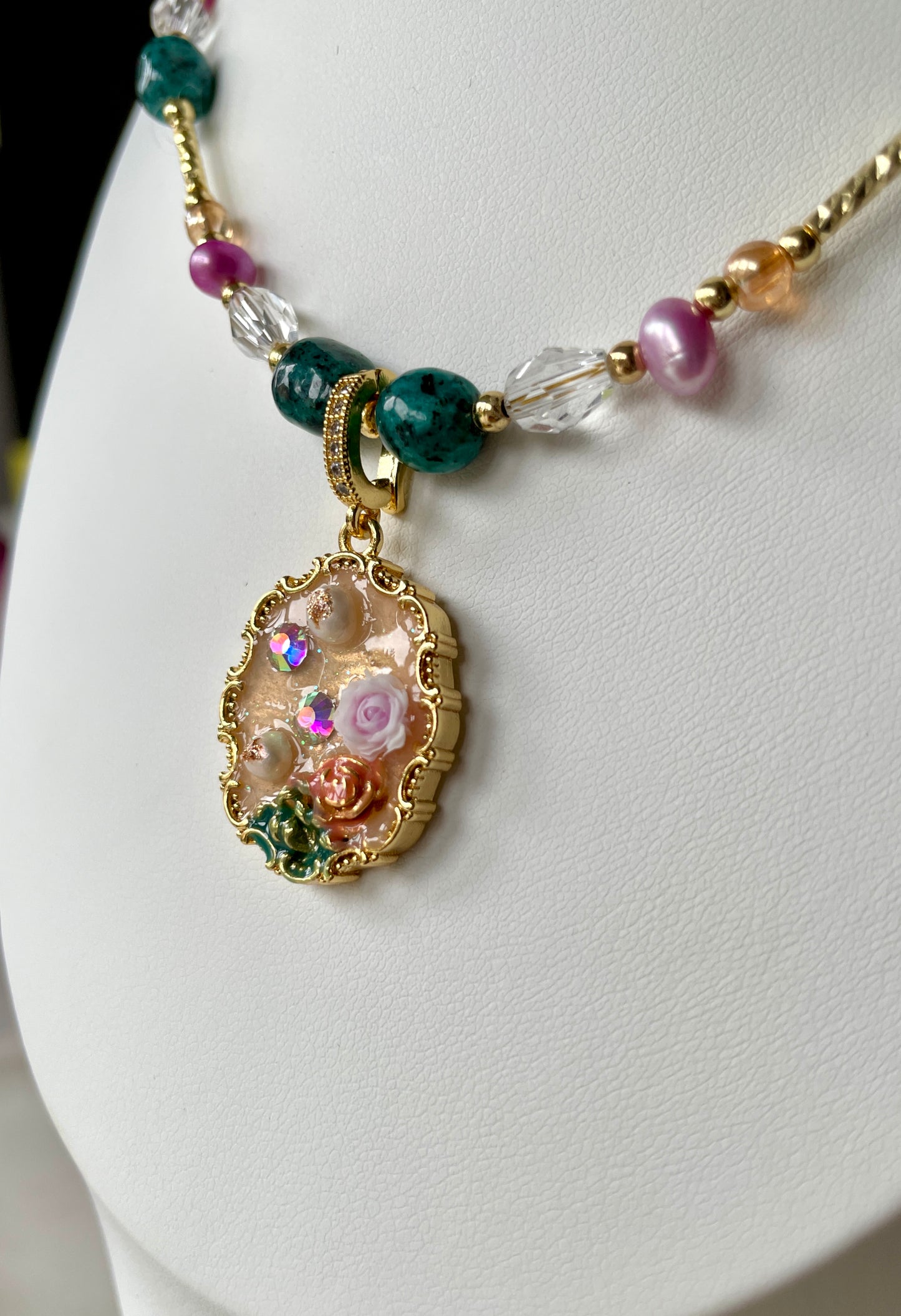Elegant Floral Necklace