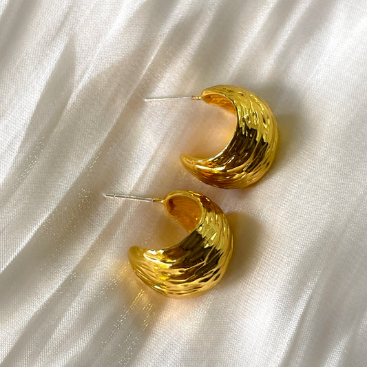 Hammered Gold Chunky Hoop Earrings – S925 Silver Posts