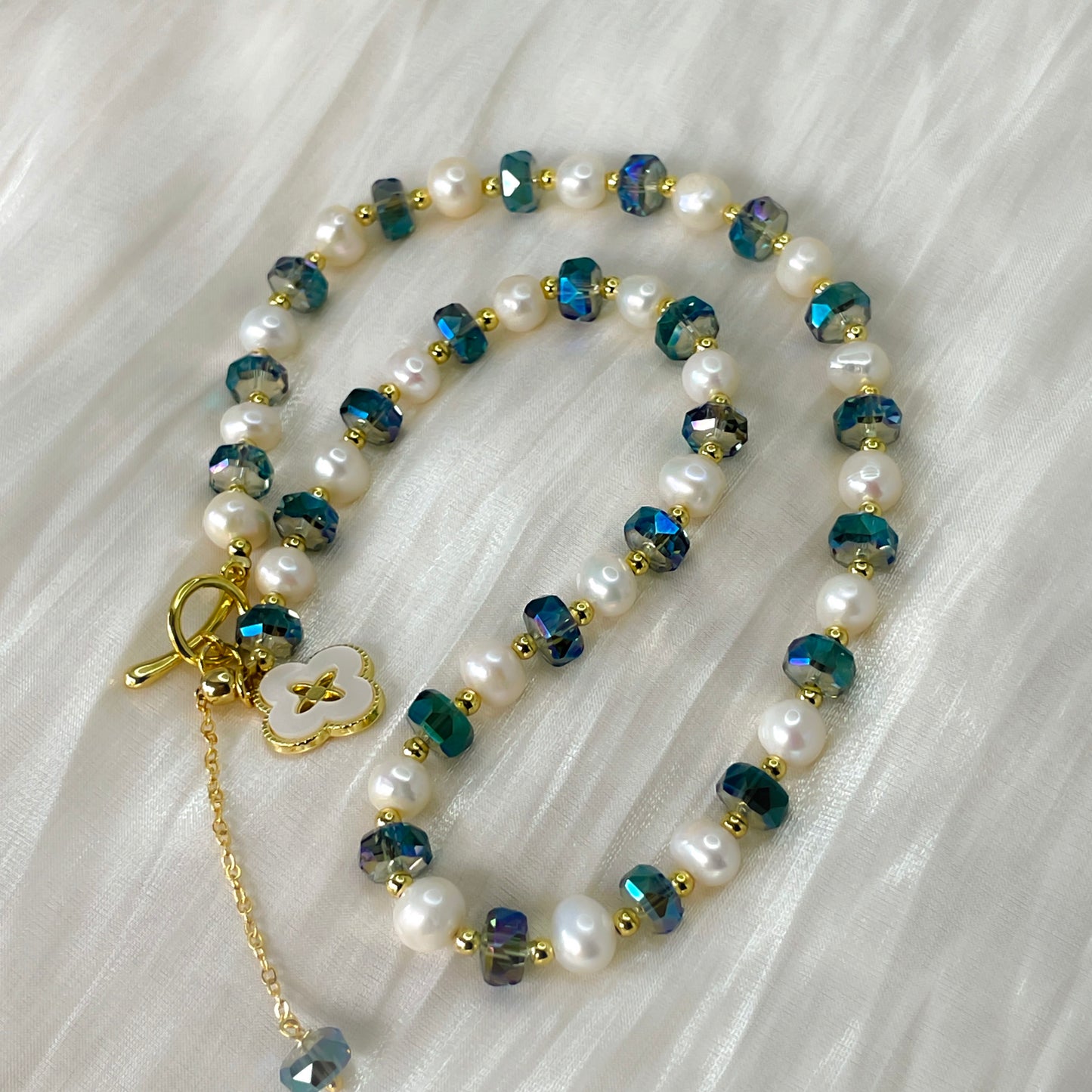 Freshwater Pearl and Crystal Necklace