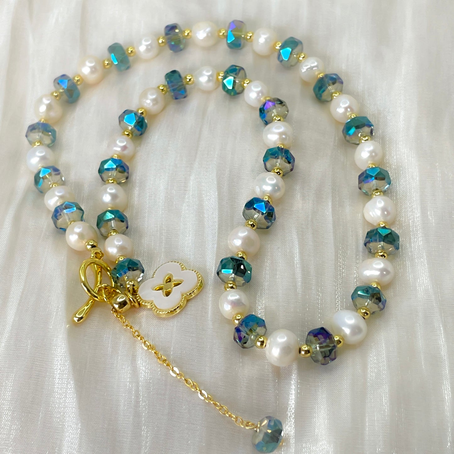 Freshwater Pearl and Crystal Necklace