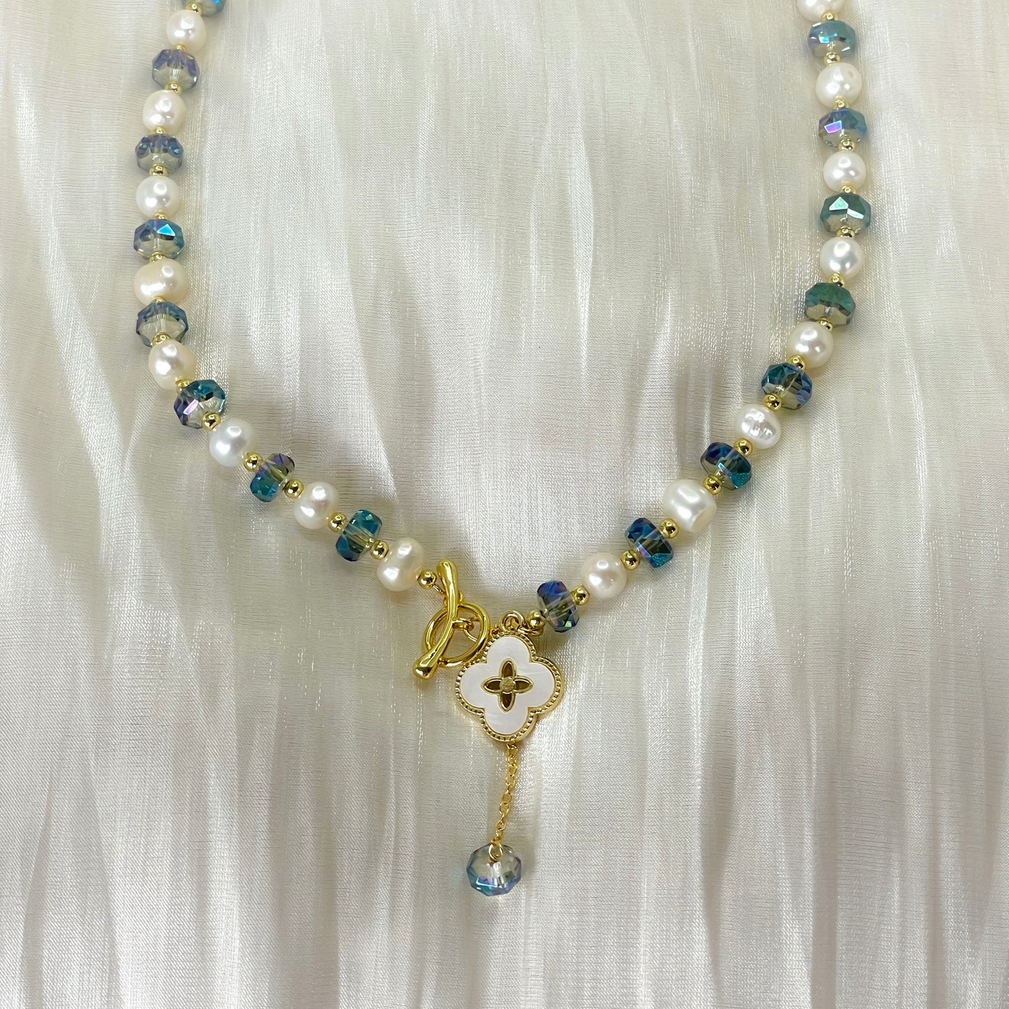 Freshwater Pearl and Crystal Necklace