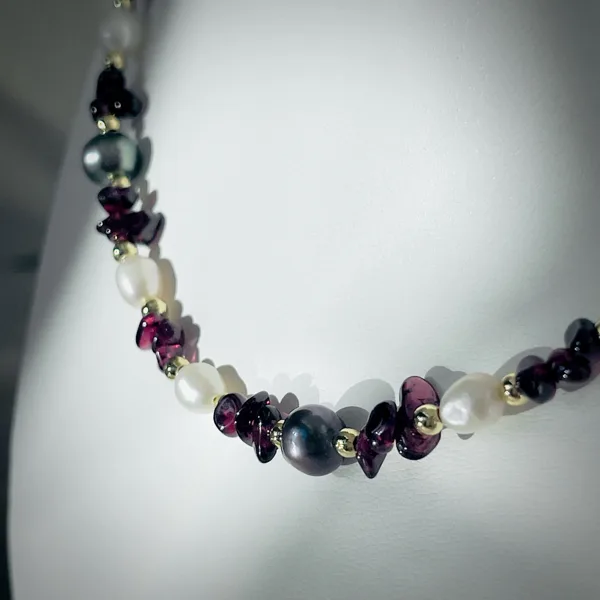 Garnet Dusk Choker, photo 4