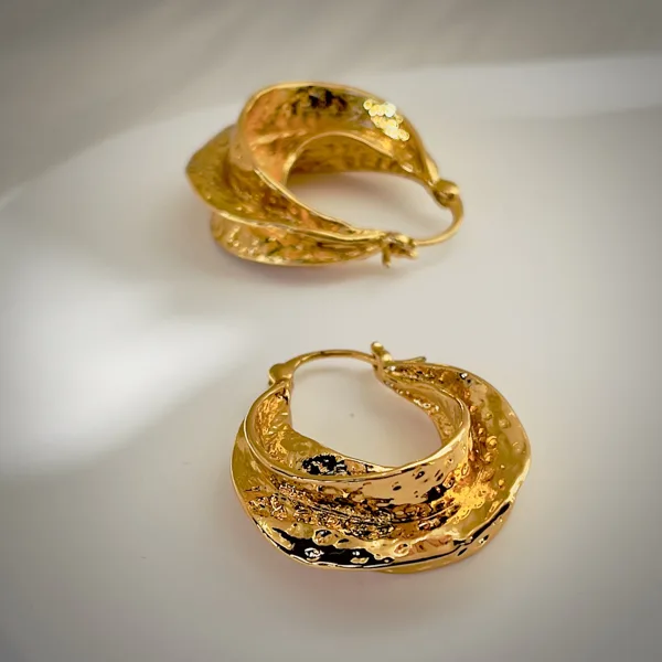 Aurora Curve Earrings, photo 3