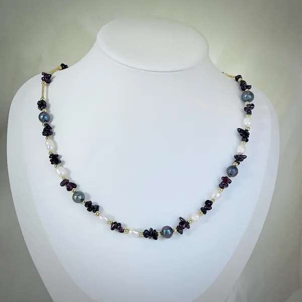 Garnet Dusk Choker, photo 3