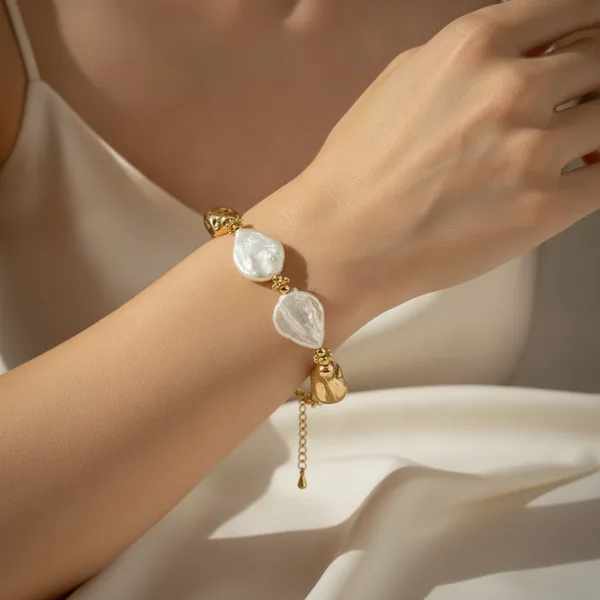Ethereal Form Bracelet, photo 1